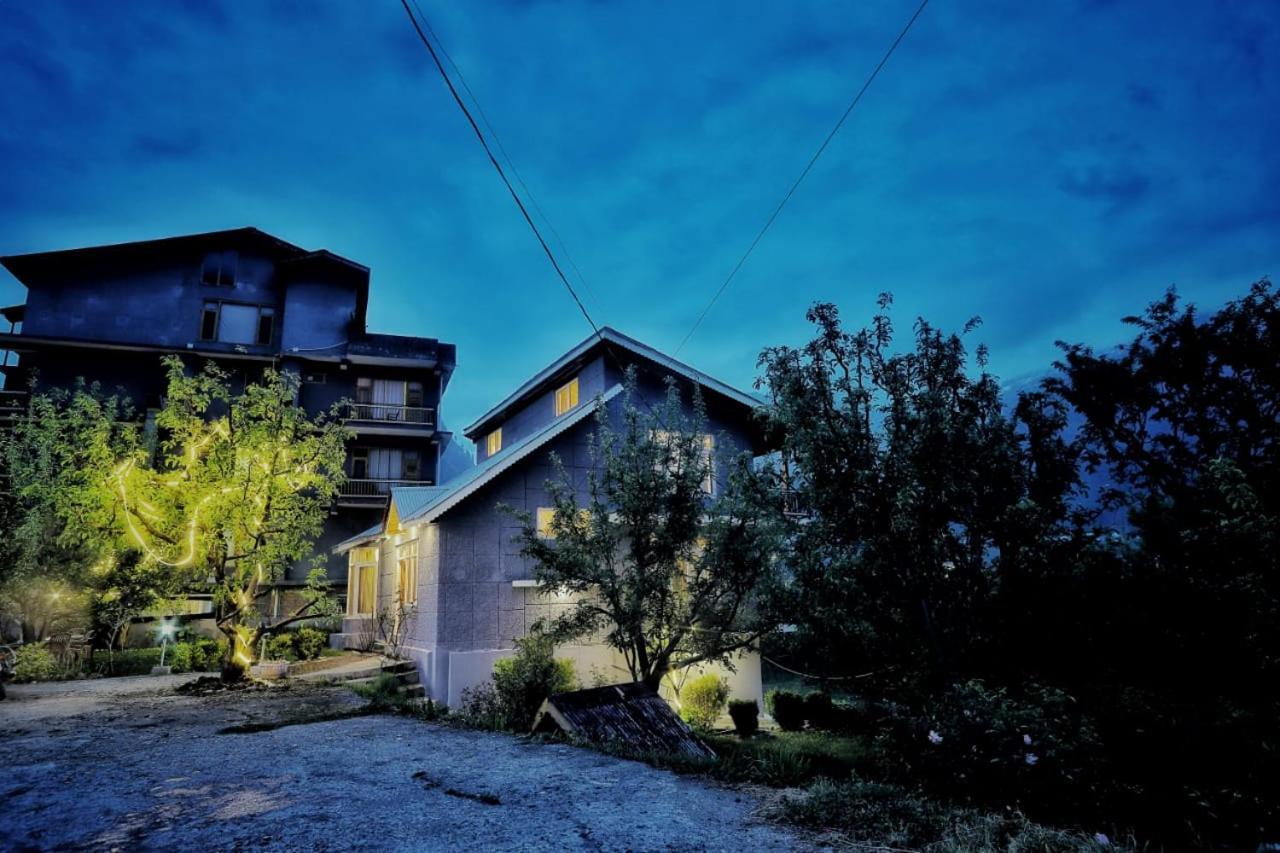 Grey Moustache 4Bhk Villa Manāli Exterior foto